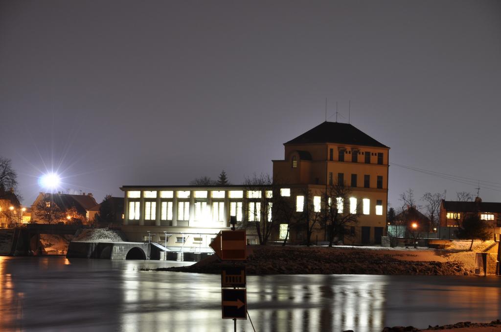 Apartman U Labe Nymburk Oda fotoğraf